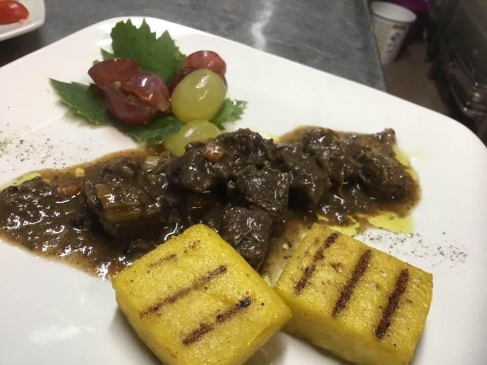 Bio Agriturismo Il Melograno Di Banditella Ristorante อัลเบเรเซ ภายนอก รูปภาพ