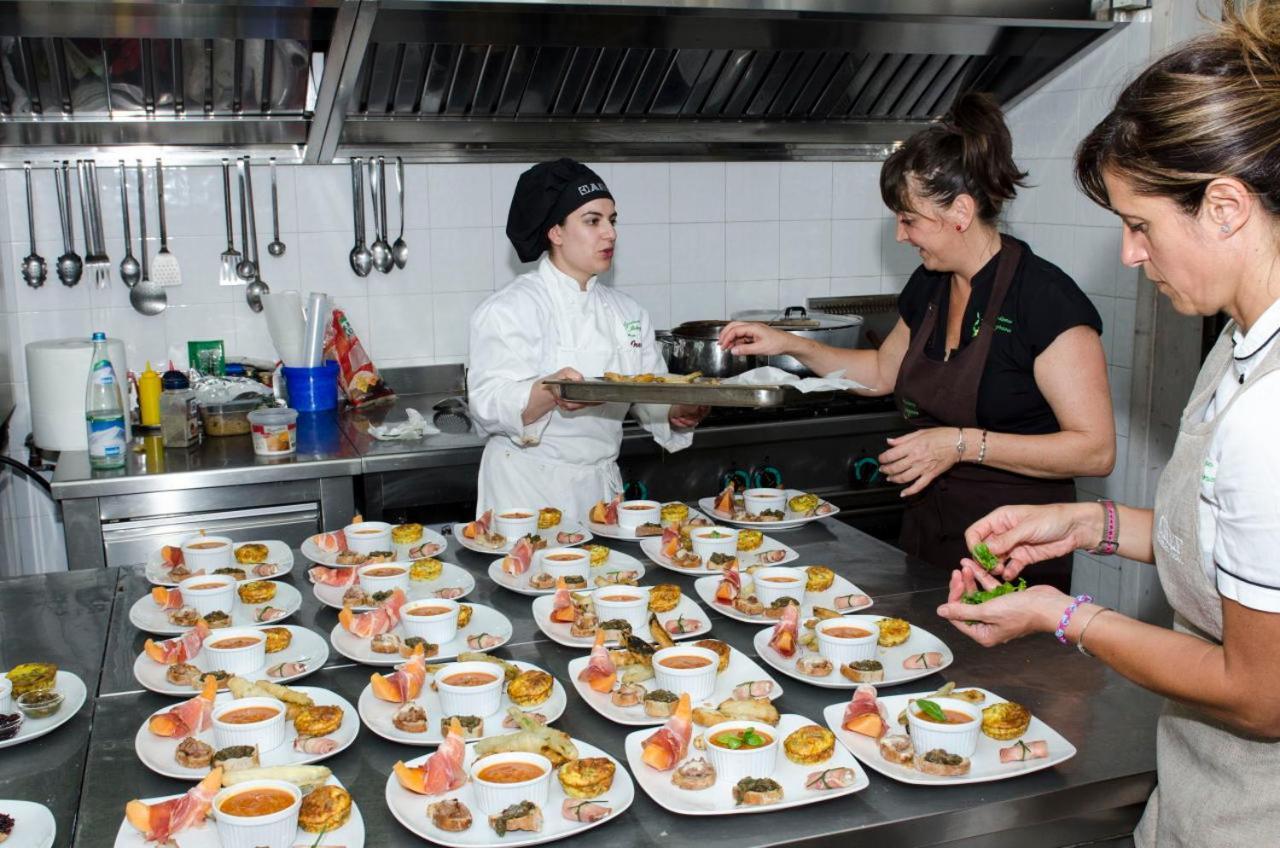 Bio Agriturismo Il Melograno Di Banditella Ristorante อัลเบเรเซ ภายนอก รูปภาพ